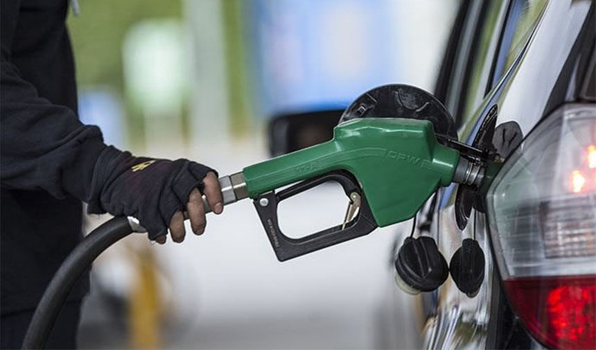 Benzine Zam Geliyor: Litre Fiyatı 80 TL’yi aşıyor