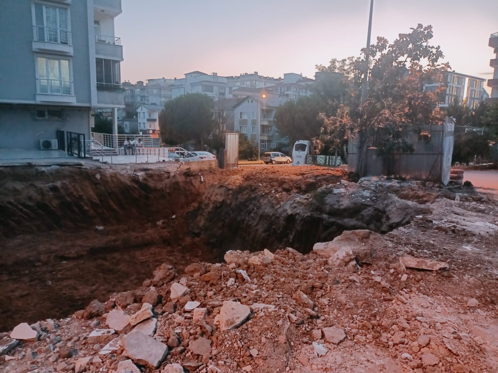 İçine Bir Çocuk Düşse Hesabını Ki Verecek (1)