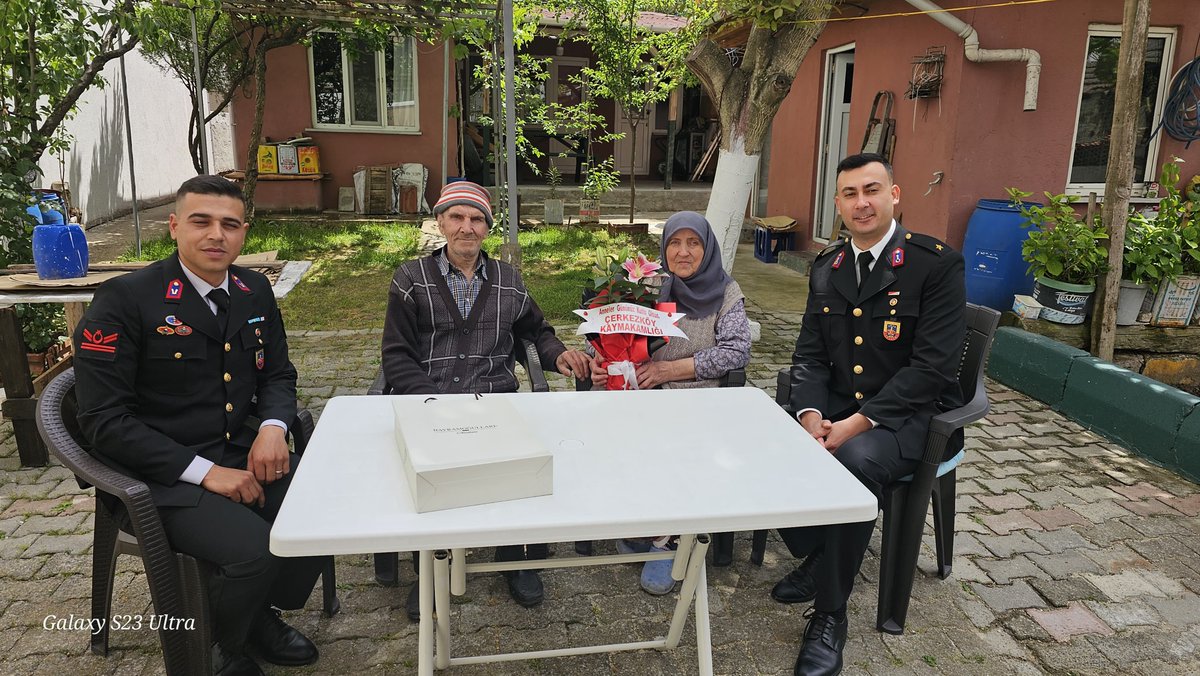 Şehit Annelerine Polis Ve Jandarmadan Ziyaret2