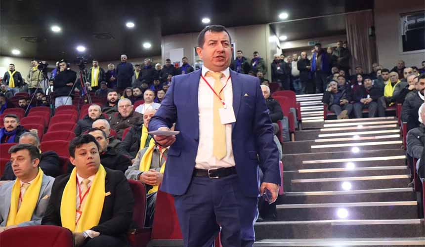 Yılmaz Arat Kongre1