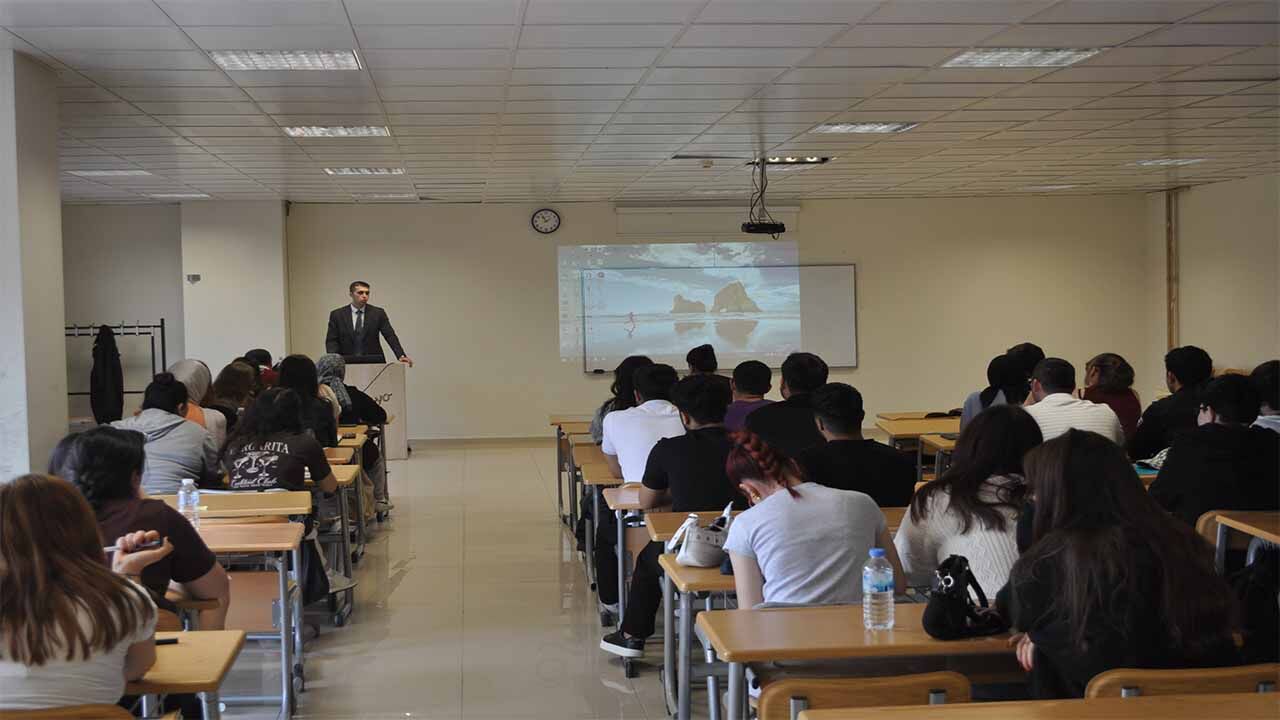 Başsavcı Yılmaz Öğrenciler1
