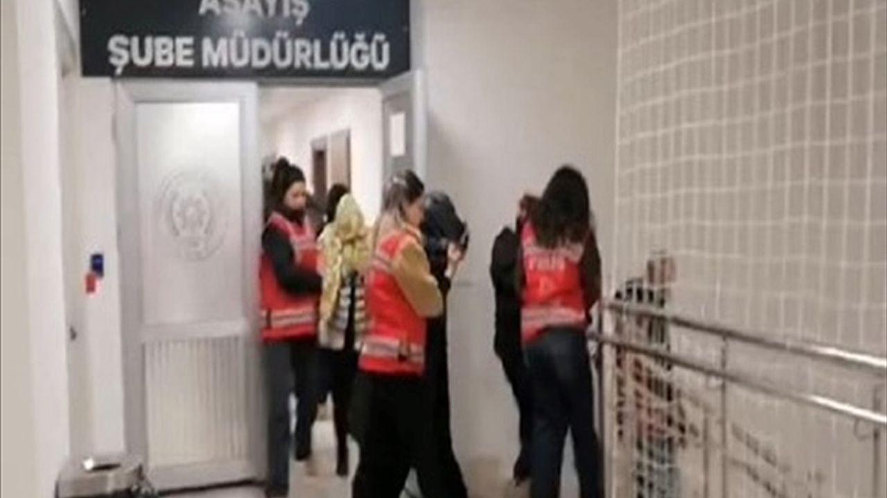 Polisten fuhuş operasyonu