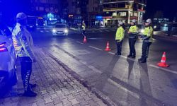 Polis ekipleri trafik uygulaması yaptı