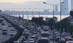 Nisan'da 191 bin 983 taşıt trafiğe katıldı...