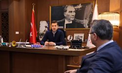 Akay’dan Azbay’a jet cevap: Keşke hak yiyerek gitmeseydiniz