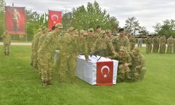Bir günlük askerlik sevinci yaşadılar