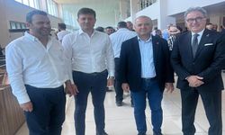 Akay, Özdağ’ın duruşmasını takip etti