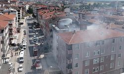 Balonlar patladı, yangında dede ve torunu yaralandı