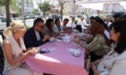 Muhtar Kaya’dan aşure ikramı