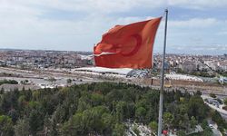 Çerkezköy Şehitliğindeki Türk bayrağın hali yürekleri sızlattı