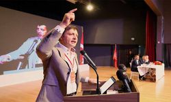 Akay: Kendini üç paraya satanlara sesleniyorum