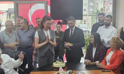 Çolak’tan Dönmez’e doğum günü sürprizi