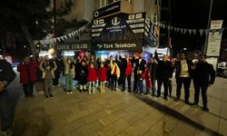 Kırmızı-beyaz balonlar "Engelsiz Yarınlar"için gökyüzüne bırakıldı