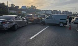 Uzayan kuyruk zincirleme kazaya neden oldu