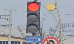 Kırmızı ışıkta geçerken bir kez daha düşünün!