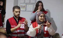 Büyükşehir’den Kızılay gönüllülerine işaret dili eğitimi