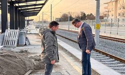 Azbay, hızlı tren hattı çalışmalarını inceledi