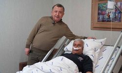 Burnundan yaklaşık 100 gram taş çıkartıldı