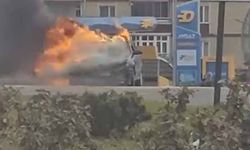 Otomobil alev alev yandı