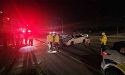 Kırmızı ışıkta geçti, kazaya neden oldu