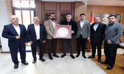 Tokatlılardan Başkan Akay’a ziyaret