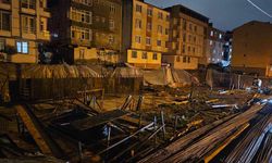 Kazı sorasında toprak kaydı, 4 bina tahliye edildi