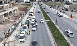 Yayalara yol vermeyenler drona yakalandı