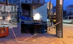 Elektrik tellerinden çıkan kıvılcımlar paniğe neden oldu