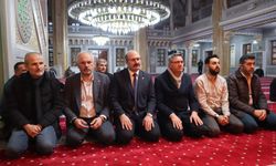 AK Parti, depremde hayatını kaybedenler için mevlid okuttu