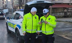 Kırmızı ışıkta geçenler yandı!