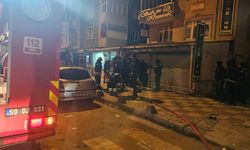 Tuhafiye dükkanında gece korkutan yangın