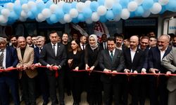 Vanlılar Derneği hizmete açıldı