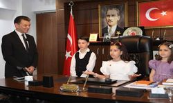 Başkan Çetin koltuğu çocuklara devretti