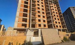 10. kattan düştü, yaralı kurtuldu