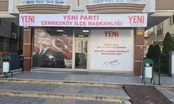 Yeni Parti tabelası asıldı, kurucu başkan Sedat Çolak oluyor