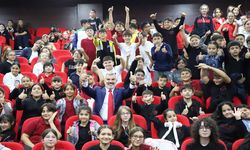Kardak Gazisi Çetin, öğrencilerle buluştu