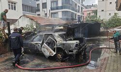 Çerkezköy’de park halindeki otomobil alev alev yandı
