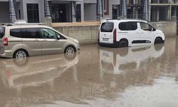 Çerkezköy Caddesi su altında kaldı