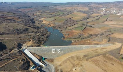 DSİ toprakları suyla buluşturmaya devam ediyor