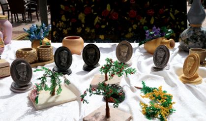 Huzurevinde el sanatları öğrenen yaşlılar sergi açtı