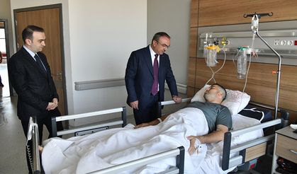 Vali Soytürk’ten yaralı polis memuruna ziyaret