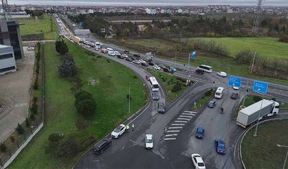 Güvenlik şeridini kullananlar polise takıldı