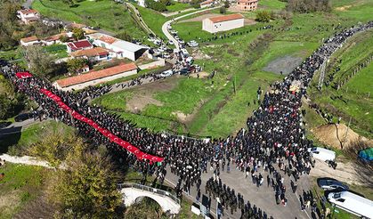 590 nüfuslu köyde şehidini 10 binler uğurladı