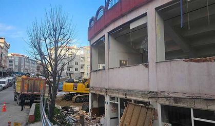 Anfi Tiyatronun yıkım süreci başladı