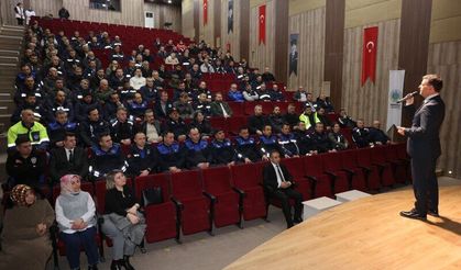 Başkan Çetin, belediye personeliyle bayramlaştı