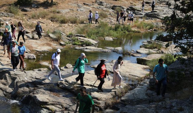 Güngörmez Kanara Kanyonu’na doğa yürüyüşü düzenledi