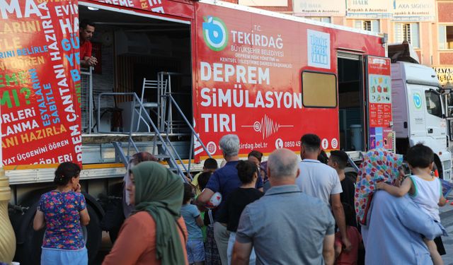 Deprem anını uygulamalı olarak yaşadılar