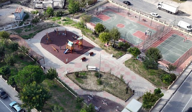 Park baştan aşağı yenilende