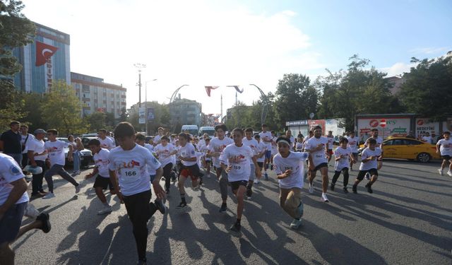 Kapaklı’da Zafer Koşusu düzenlendi