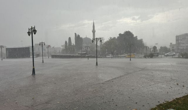 Trakya'da sağanak ve fırtına yer yer etkili oldu